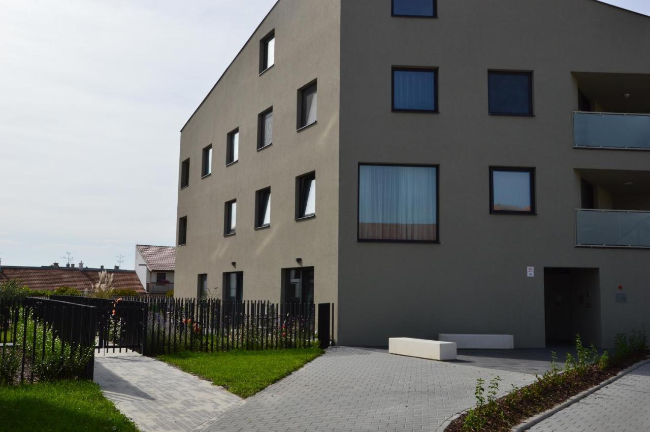 Palm Garden Apartment 1 Mikulov Kültér fotó