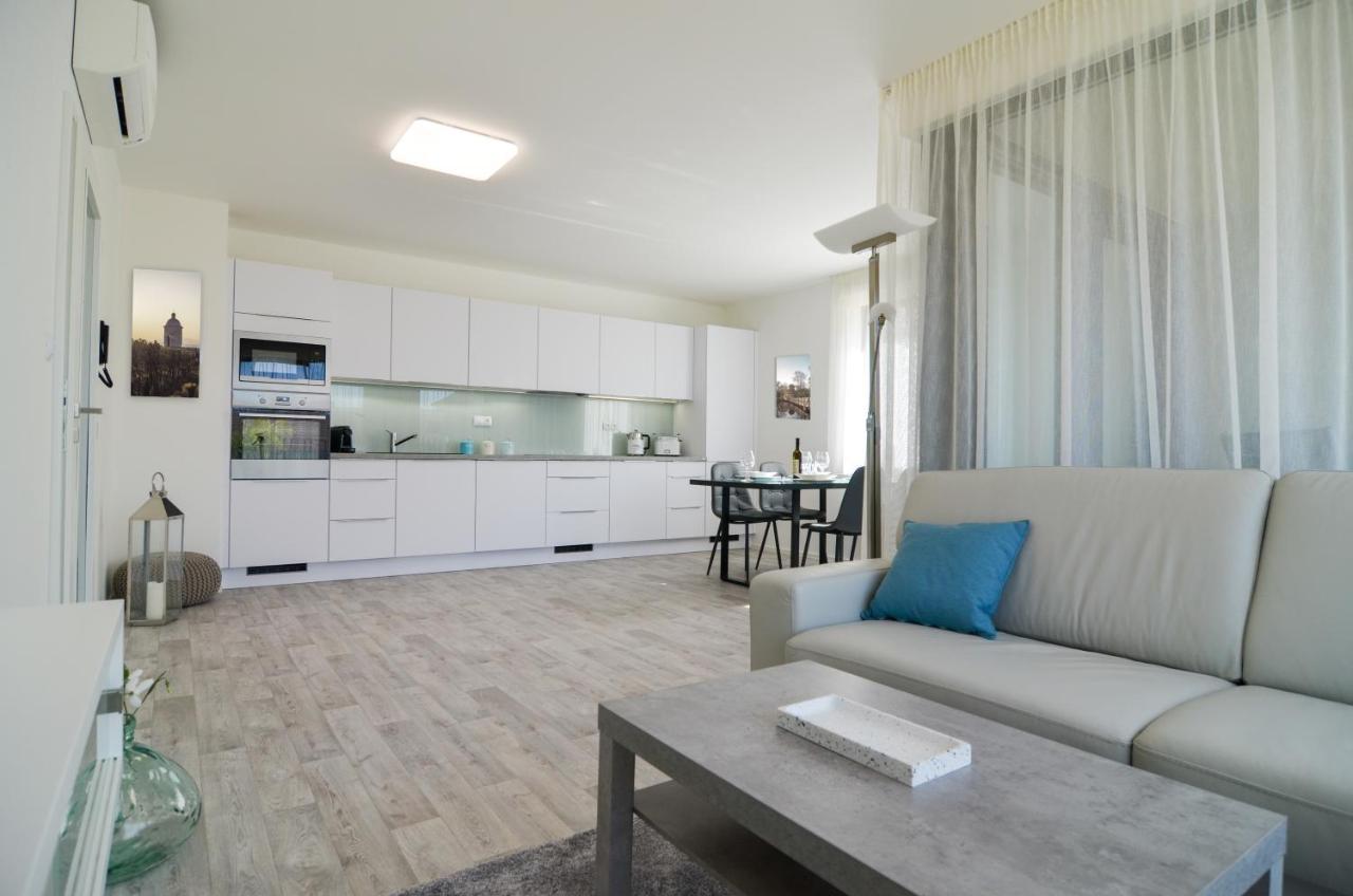 Palm Garden Apartment 1 Mikulov Kültér fotó